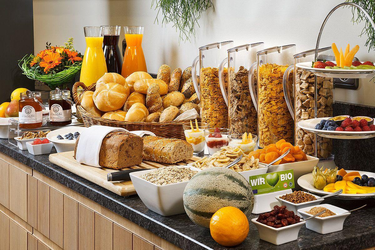 Buffet  petit-déjeuner