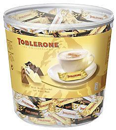 Mini toblerone chocolat au lait blanc et noir 113 pieces 904 g mini toblerone chocolat au lait blanc et noir 113 pieces 904 g pour professionnels et collectivites
