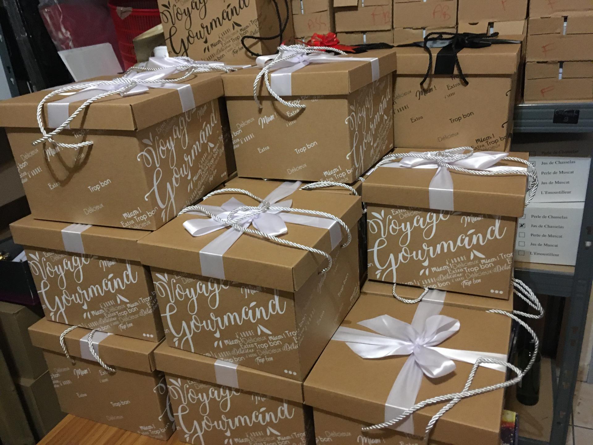 Realisation de colis de noel mairie colis des aines regalez vous en cevennes